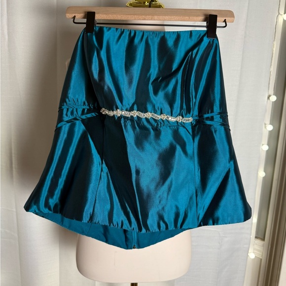 David's Bridal Bluish Green Embellished Mini Top - Picture 1 of 6